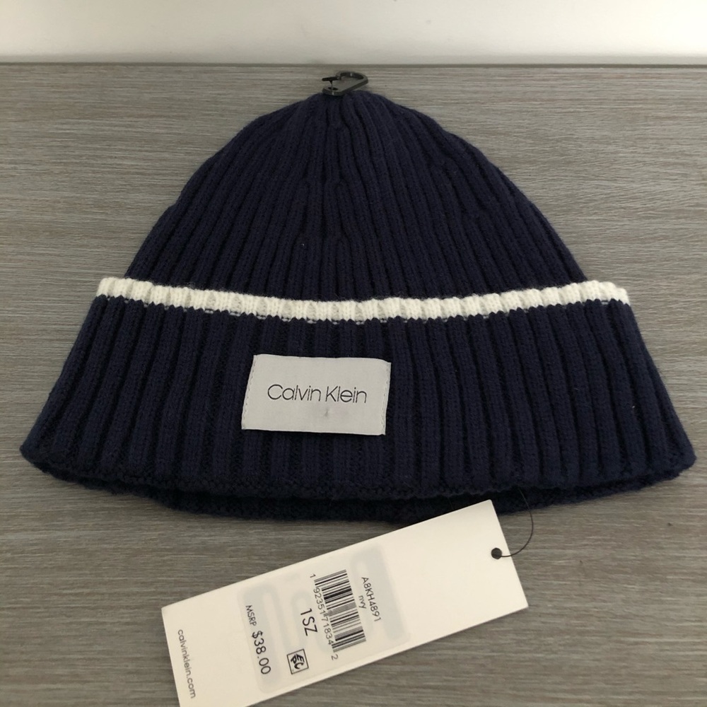 NWT CALVIN KLEIN Beanie